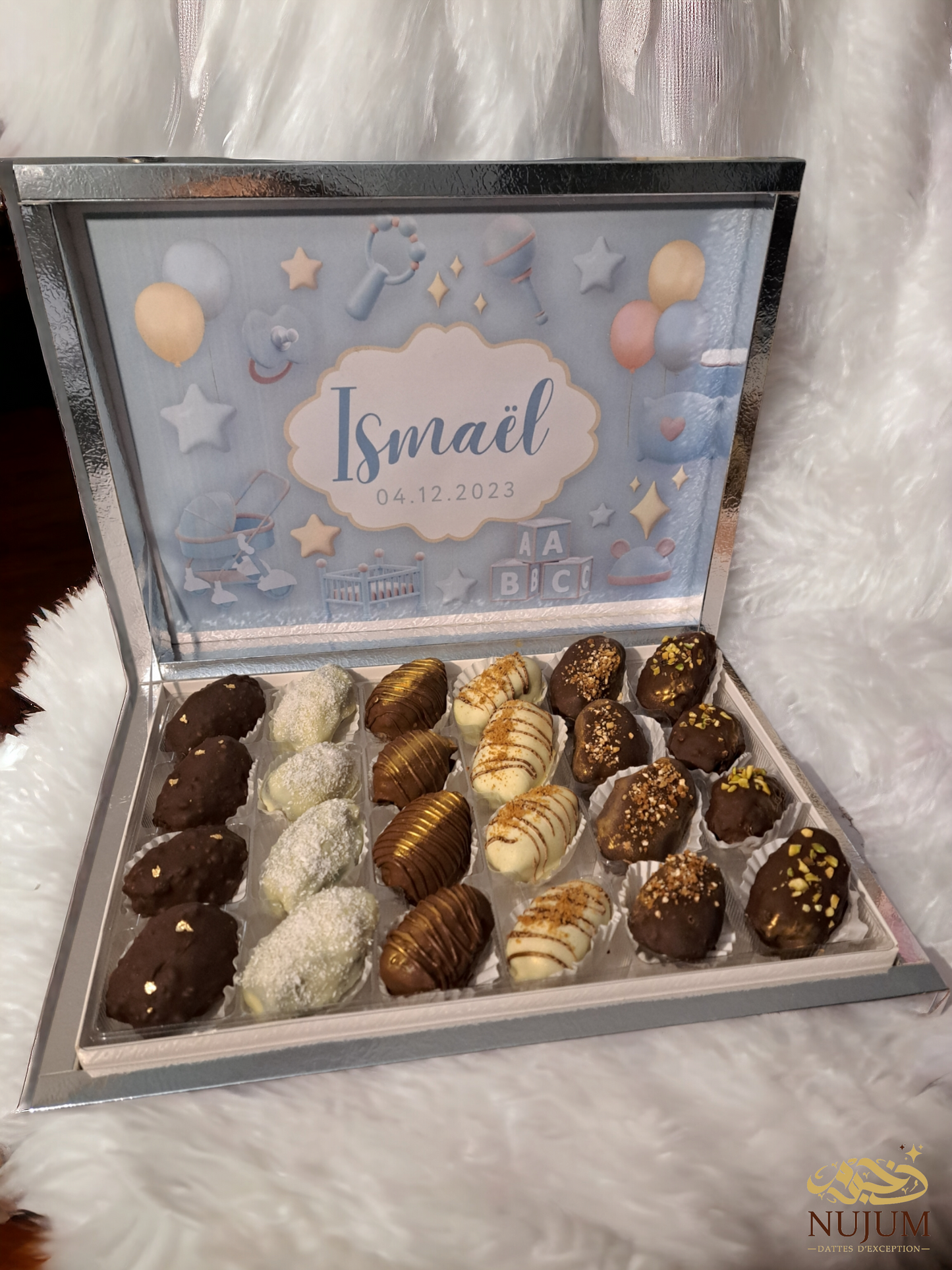 Coffret Personnalisé Deglet Nour 24 Dattes ( remise main propre )